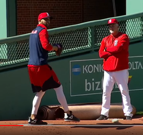 Pitch mechanics starting stride image