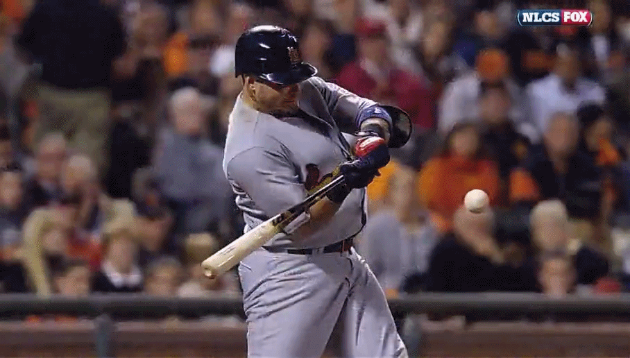 Yadier Molina swing image